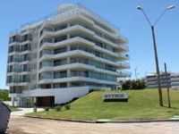 Edificio en Brava 4042 1 chica