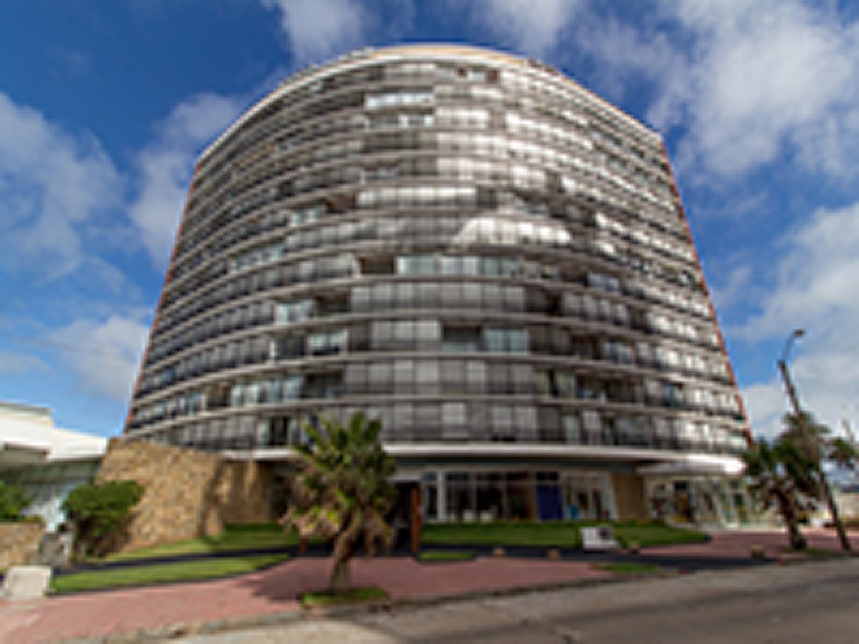 Edificio Lafayette en Peninsula 8502 1 grande