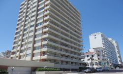 Edificio La Caleta en Peninsula 8516 1 grande