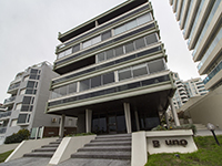 B Uno en Brava 4686 1 grande