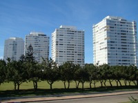 Lincoln Center en Balneario Buenos Aires 3021 1 grande
